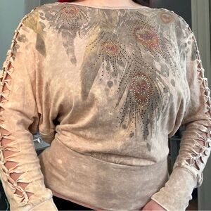 American Age Boho Chic Y2K Beige Feather Batwing Ladder Sleeves Peacock Print -S